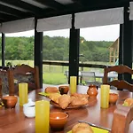 Le Petit Coin De Paradis Sautin * Montbliart
