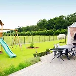 Le Petit Coin De Paradis Sautin *