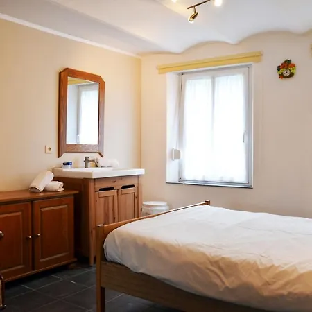 Le Petit Coin De Paradis Sautin *